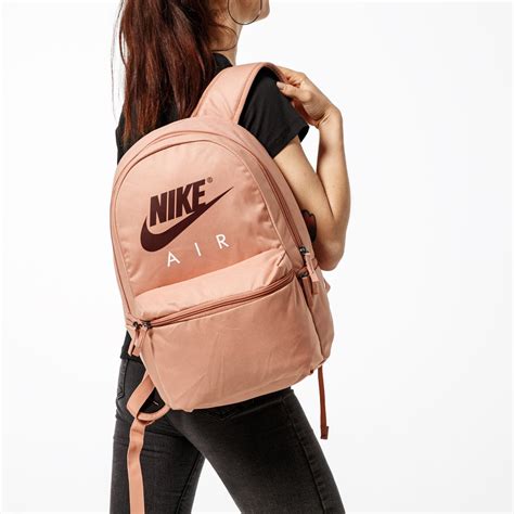 nike damen rucksack schwarz rosa|Schwarze Nike Rucksäcke für Damen .